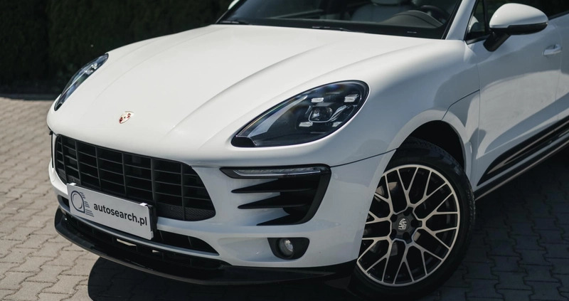 Porsche Macan cena 159990 przebieg: 139900, rok produkcji 2017 z Przedbórz małe 781